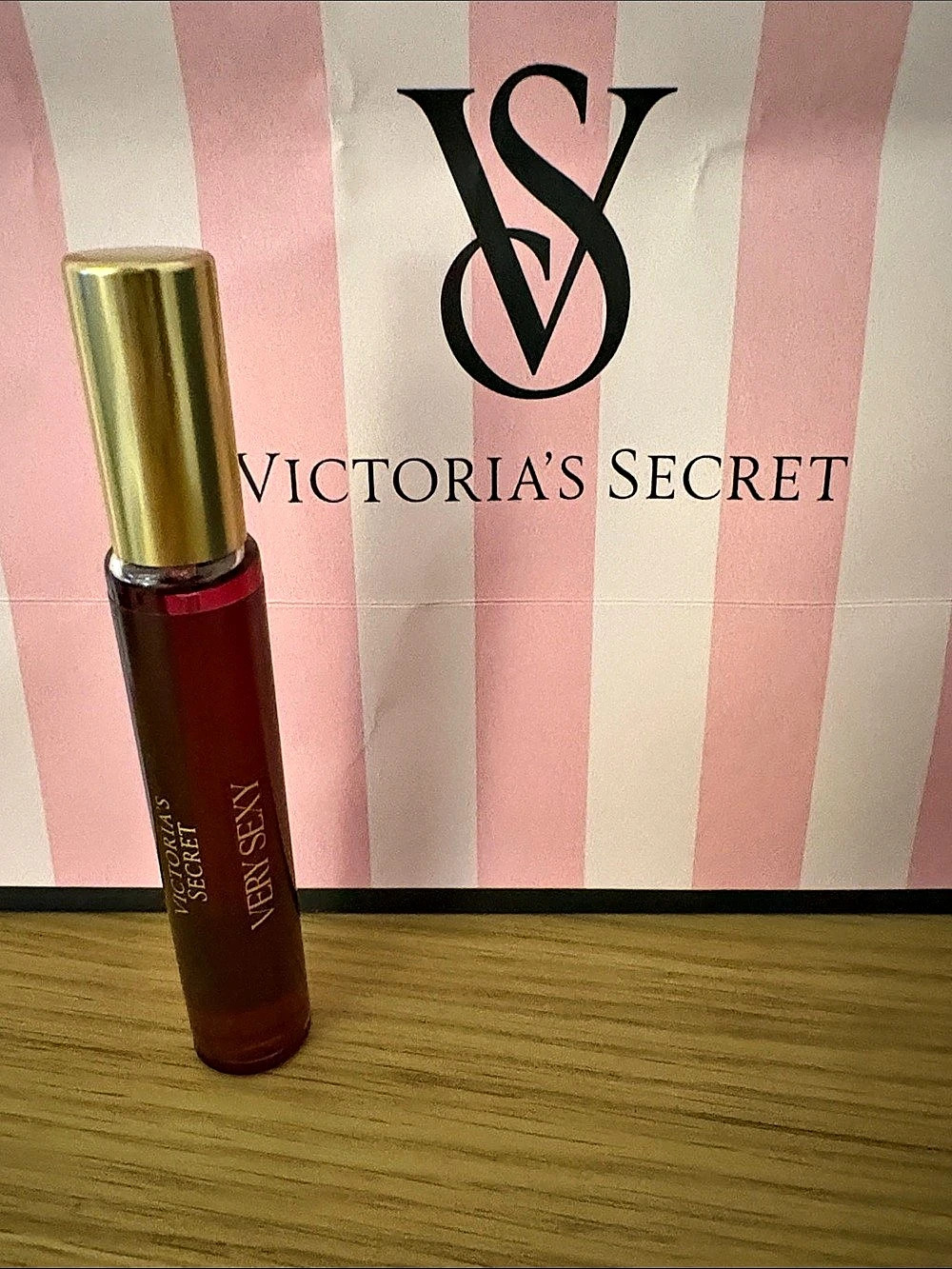 NEW Victoria's Secret Very Sexy Eau de Parfum Rollerball Red